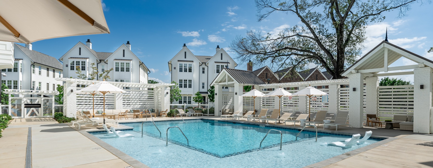 Enjoy 10,000 square feet of resort style amenities 